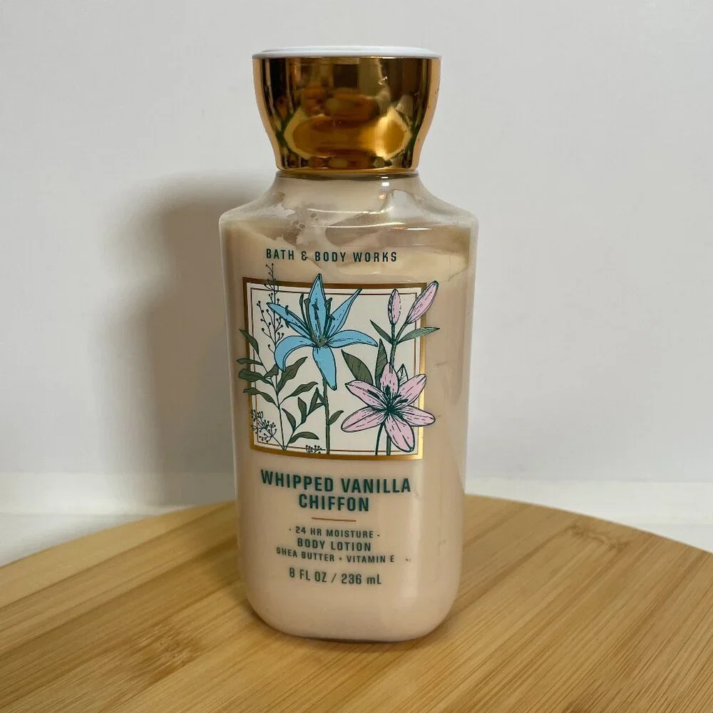 Bath & Body Works Whipped Vanilla Chiffon Body Lotion 8 Oz Shea Butter Vitamin E